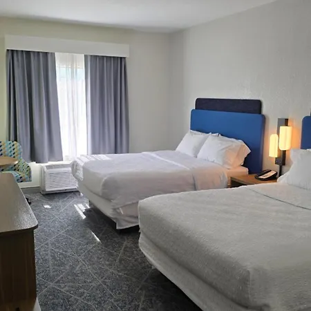 Hampton Inn & Suites Chicago Deer Park Exterior photo
