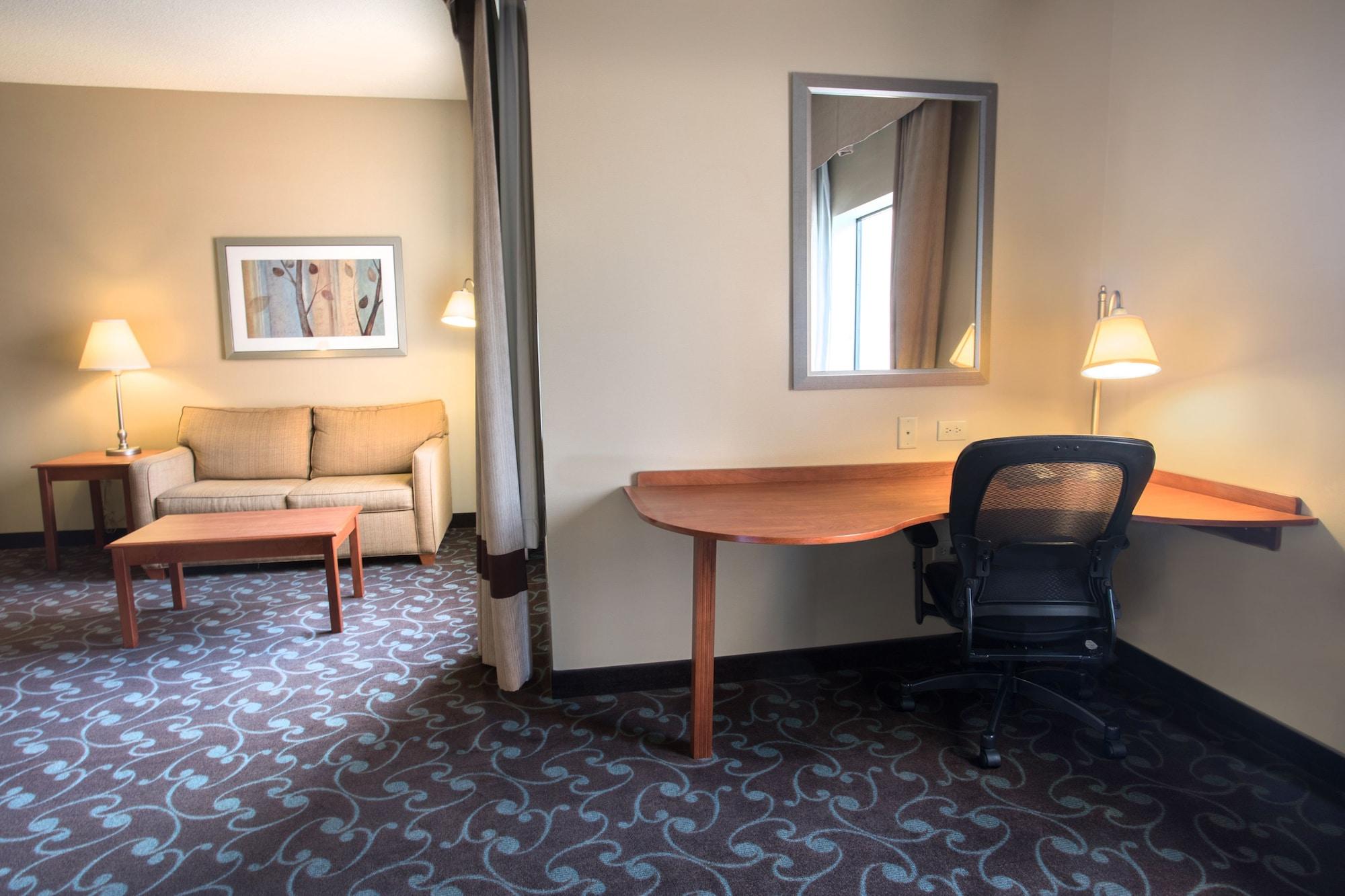 Hampton & Chicago Hotel 3*