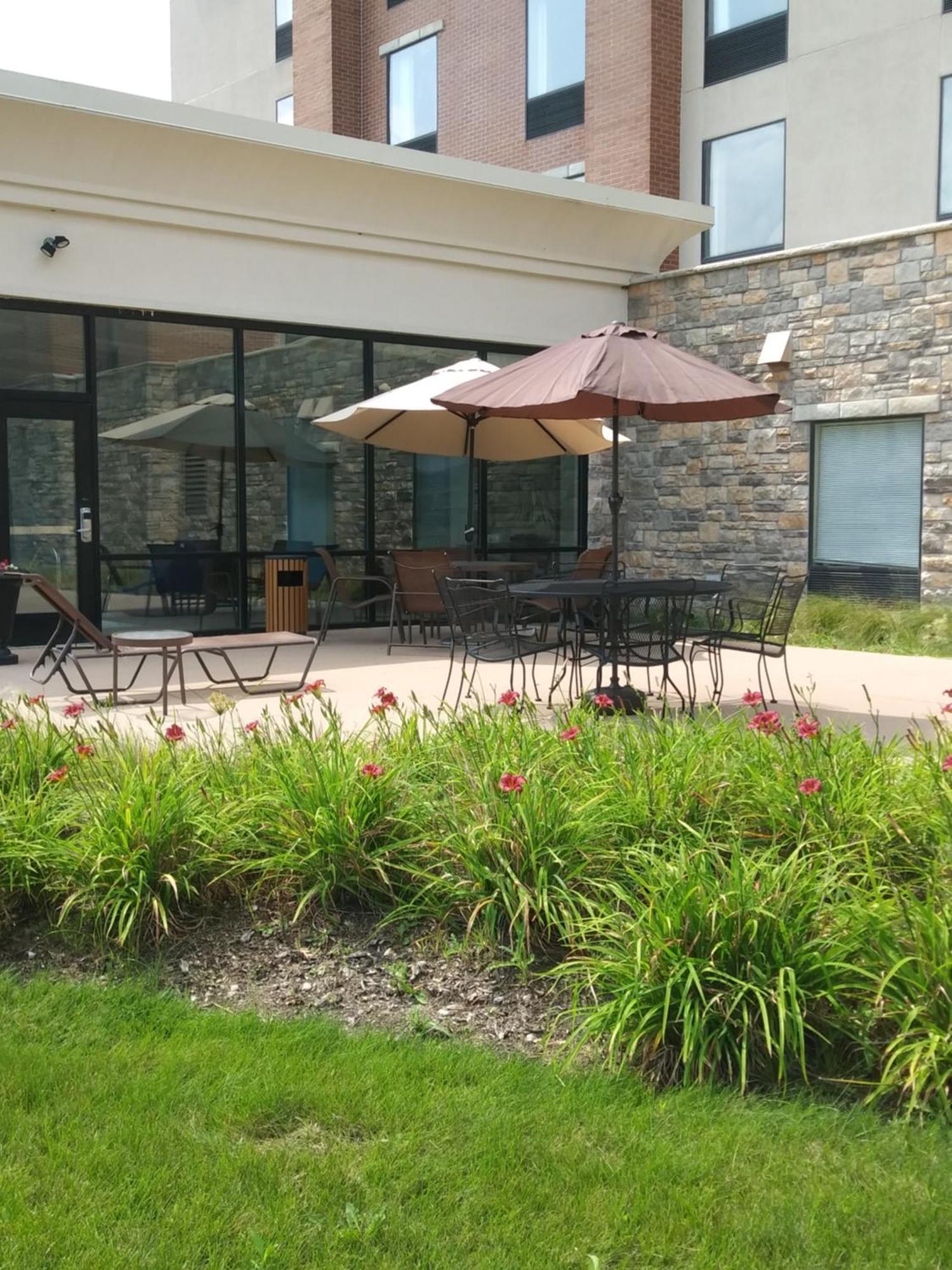 Hampton & Chicago Hotel 3*