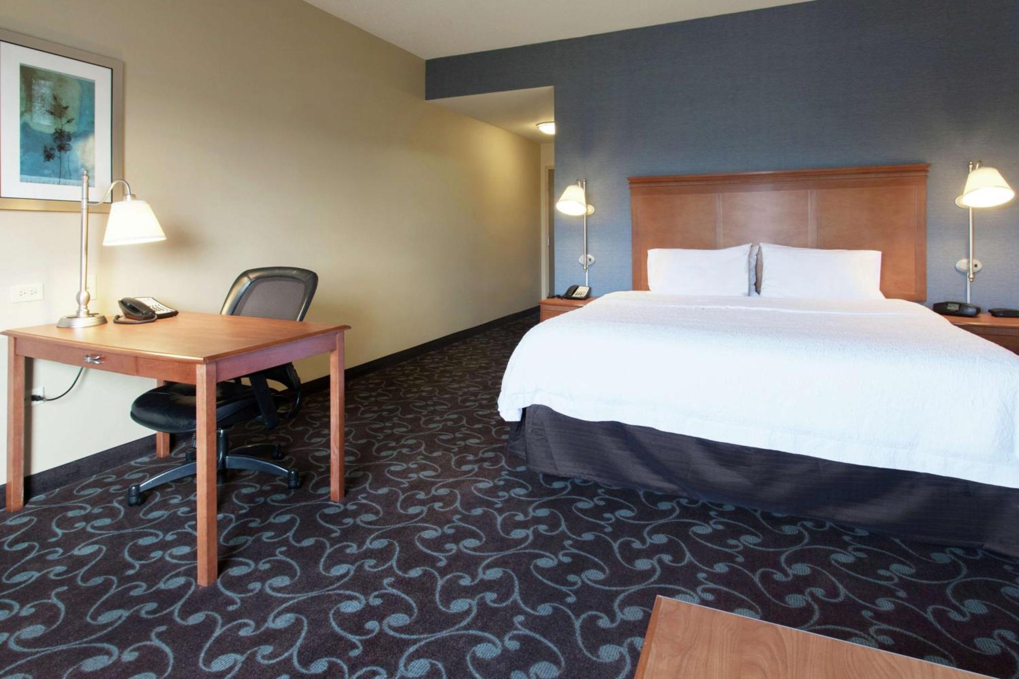 Hotel Hampton & Chicago