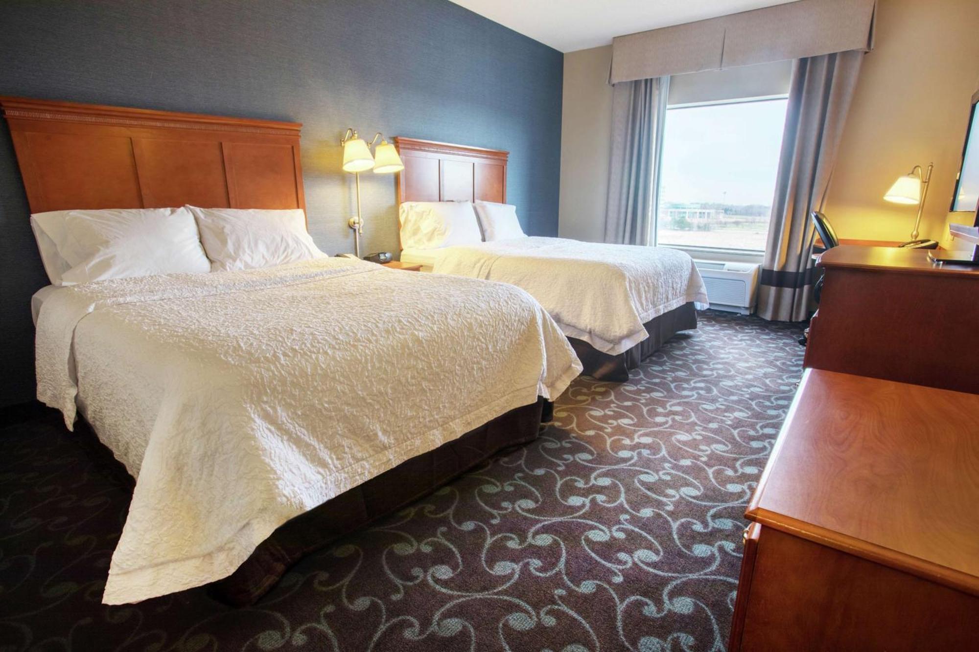 Hotel Hampton & Chicago Deer Park