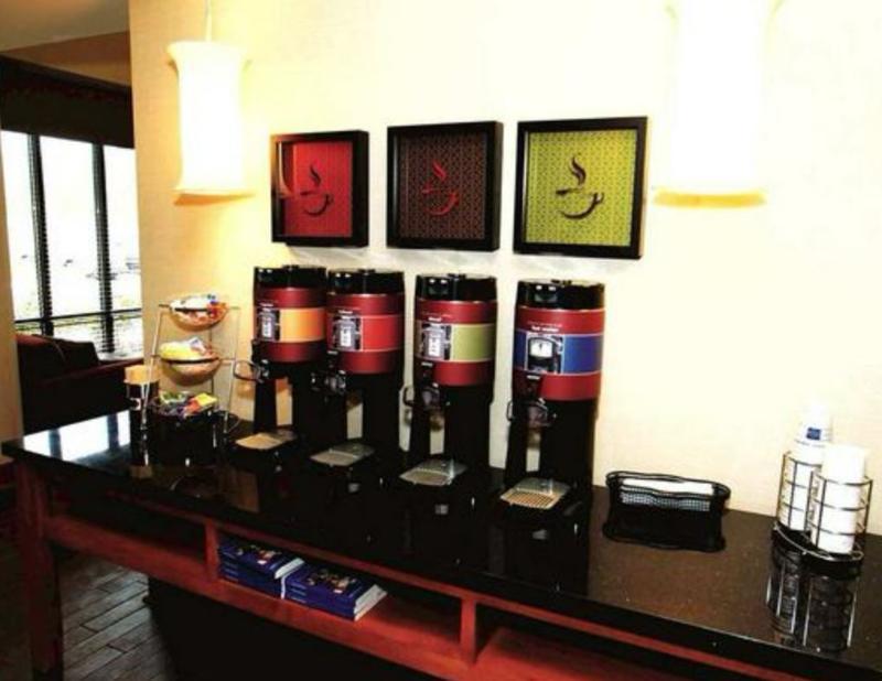 Hotel Hampton & Chicago Deer Park