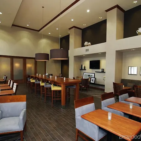 Hampton Inn & Suites Chicago Deer Park 