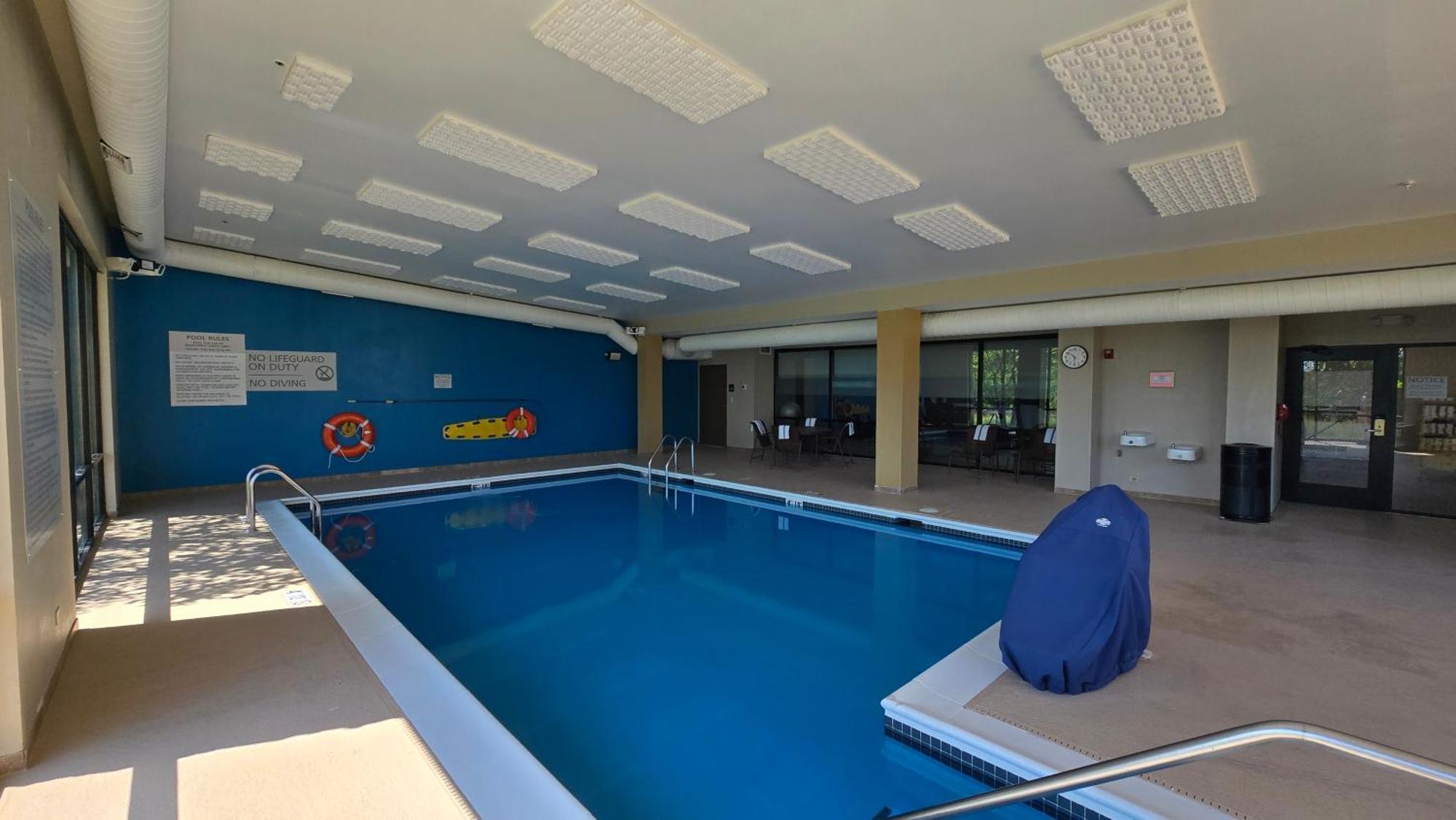 Hotel Hampton & Chicago Deer Park