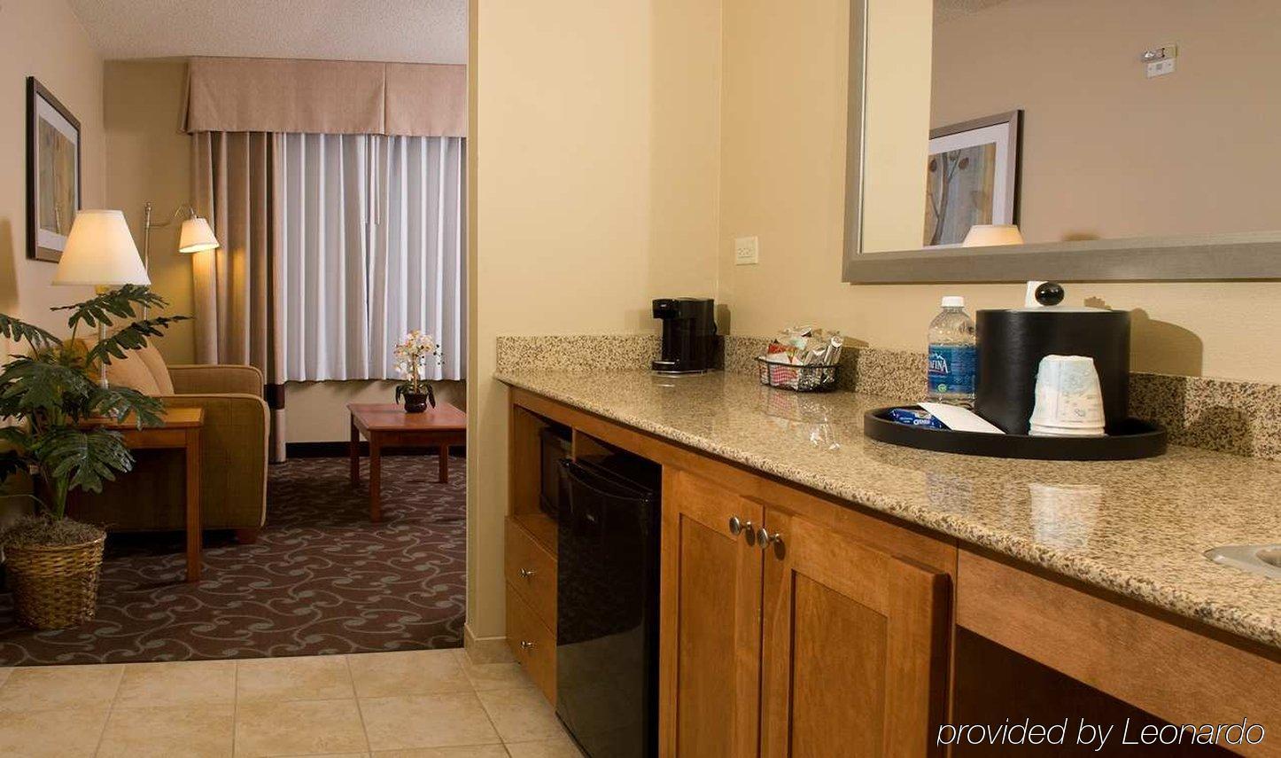 Hotel Hampton & Chicago Deer Park