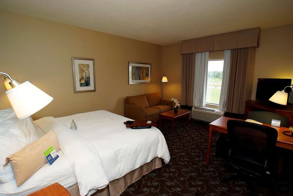 Hampton & Chicago Hotel 3*