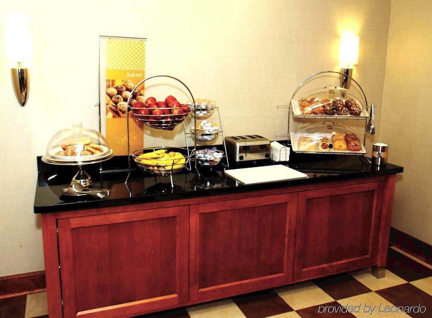 Hotel Hampton & Chicago